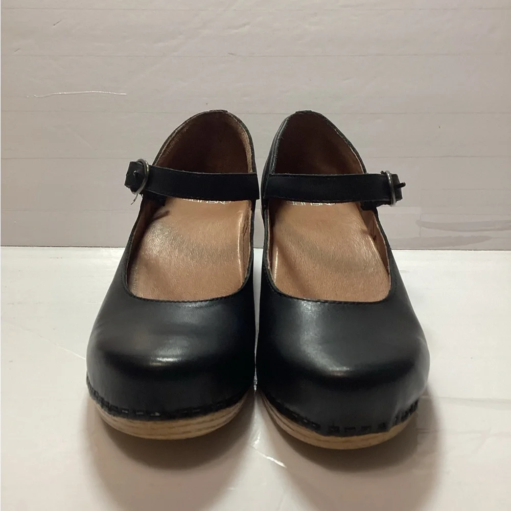 Dansko Margie Black Mary Jane  shoes, tan Heels size 37 - Picture 2 of 11